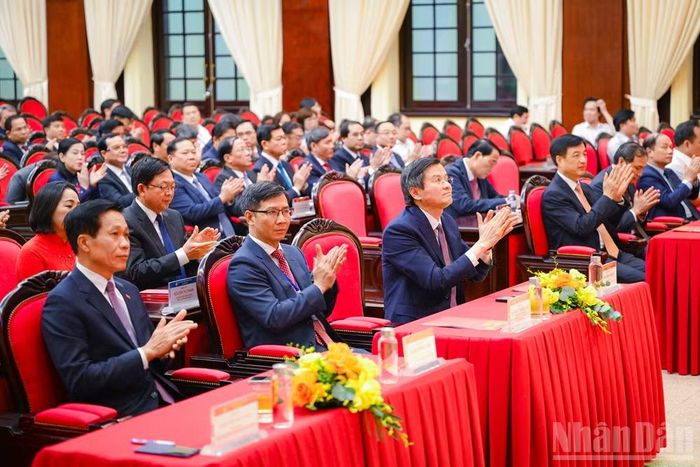 Các đại biểu dự hội nghị. (Ảnh: BẢO LONG)
