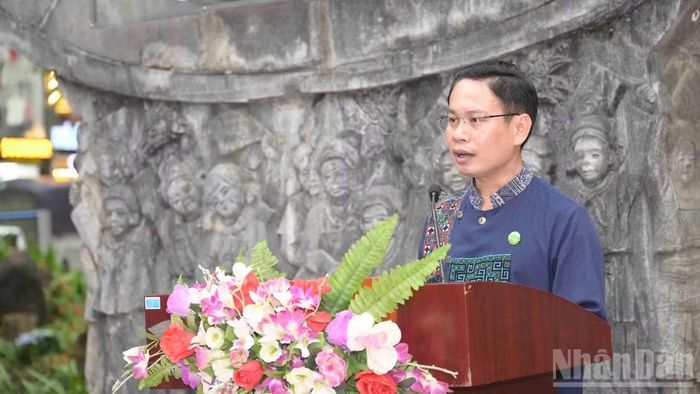 Đồng chí Cao Bá Quý, Chủ tịch Ủy ban nhân dân phường Sa Pa phát biểu. (Ảnh: CÔNG HẢI)