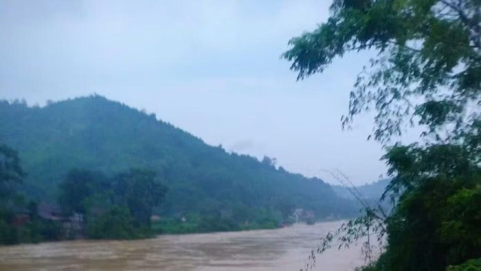 Hình ảnh lũ tại trạm thủy văn Vân Mịch. (Ảnh: Trung tâm Dự báo Khí tượng thủy văn quốc gia cung cấp)