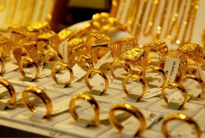  Giá vàng hôm nay (23-8): Giá vàng nhẫn DOJI cao hơn gần 2 triệu đồng/lượng bán ra so với giá vàng miếng. Ảnh minh họa: mekongasean.vn  