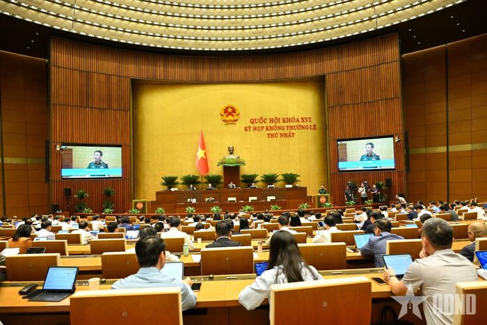 Quang cảnh phiên họp. Ảnh: TRỌNG HẢI