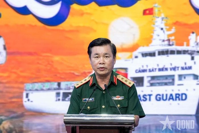 Thượng tướng Đỗ Xuân Tụng, Ủy viên Trung ương Đảng, Phó chủ nhiệm Tổng cục Chính trị phát biểu tại chương trình. 