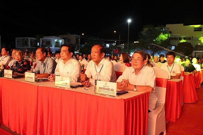 Các đại biểu tham dự tại lễ kỷ niệm.