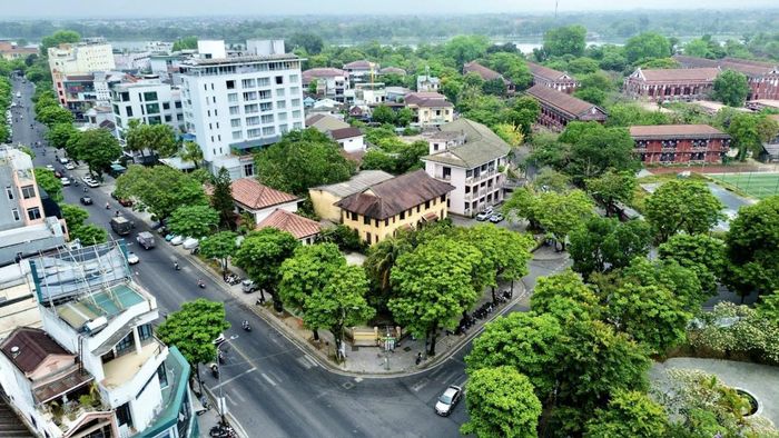 Khu đất được đấu giá để xây khách sạn cao cấp ở số 8-10 Phan Bội Châu và số 19 Nguyễn Huệ.