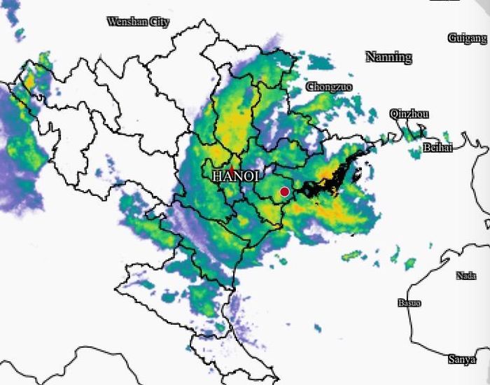  Bão gây ra vùng mưa lớn bao phủ Hà Nội và Đông Bắc bộ. Ảnh mây vệ tinh lúc 5 giờ ngày 23-8 
