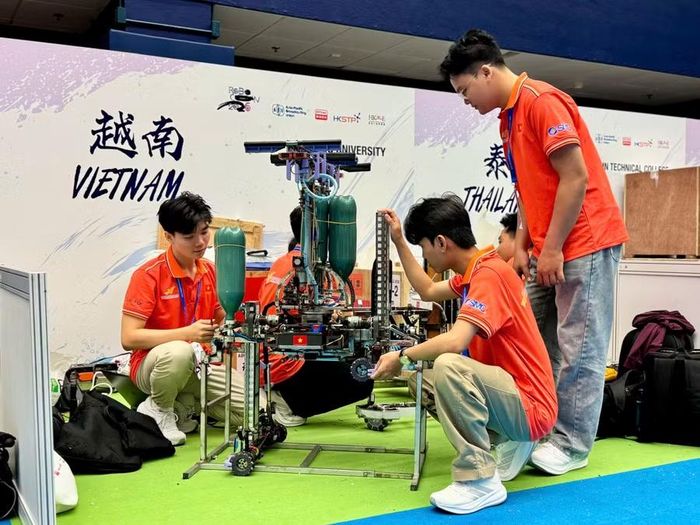 Đội tuyển Việt Nam mang đến giải pháp robot được đầu tư bài bản cả về cơ khí lẫn lập trình.
