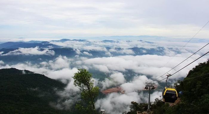 Mây trắng trên núi Yên Tử. (Ảnh TGCC)