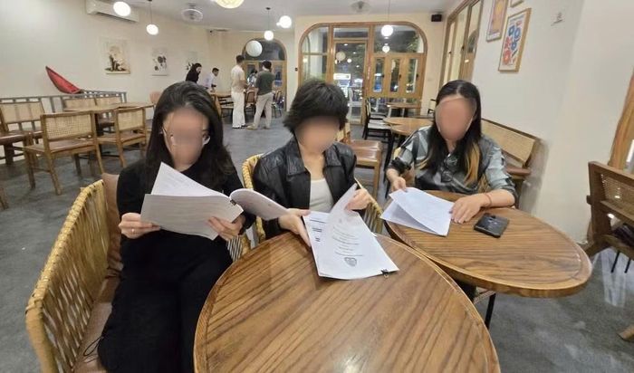 Trước đó, các học viên đã phản ánh việc bị nhà trường lừa dối vì cấp bằng đào tạo khi chưa được phép. (ảnh: Thanh Hiếu)