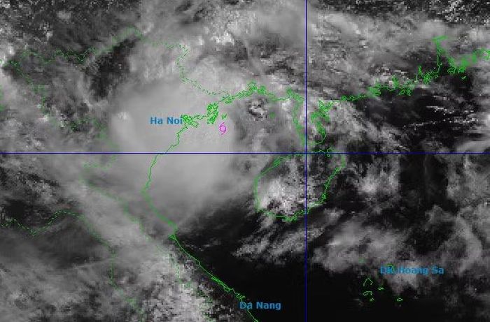 Bão số 4 vẫn hoạt động ngay vùng biển ven bờ Quảng Ninh - Hải Phòng trong sáng nay (23/8).