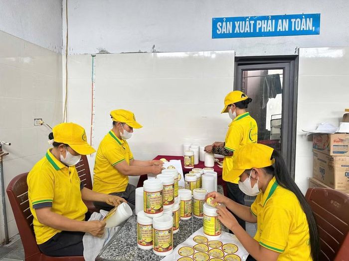 Cơ sở sản xuất tinh bột nghệ của chị Hằng.