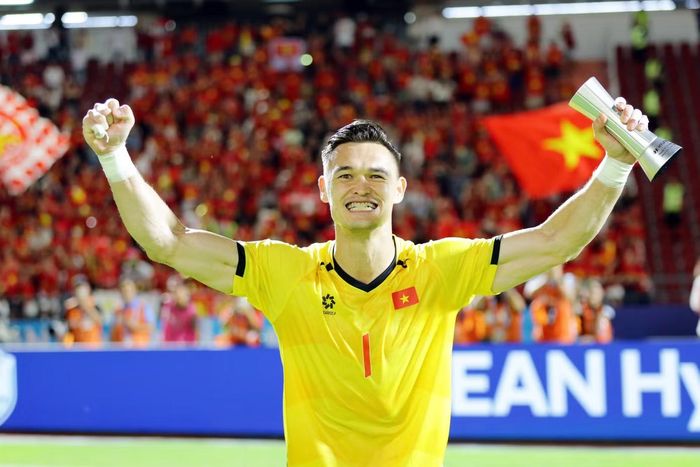 Patrik Lê Giang nhận nhiều lời khen sau chung kết lượt đi ASEAN Cup tại Thái Lan.