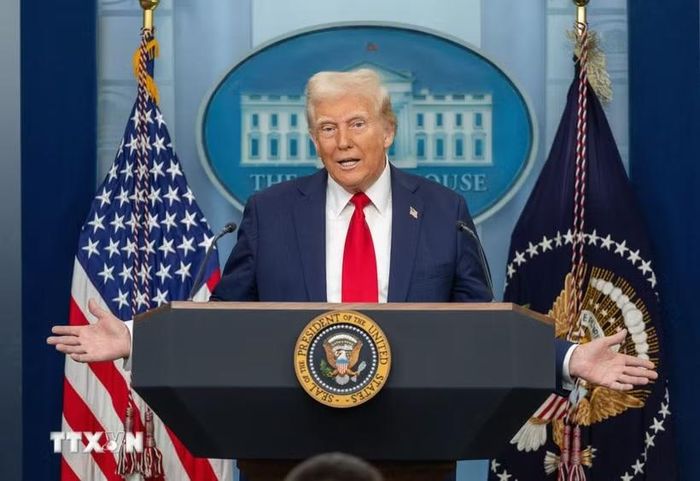 Chính quyền Tổng thống Trump đang duy trì các tiêu chuẩn nghiêm ngặt nhằm bảo vệ người dân Mỹ và tăng cường kiểm tra người xin thị thực. (Ảnh: THX/TTXVN)