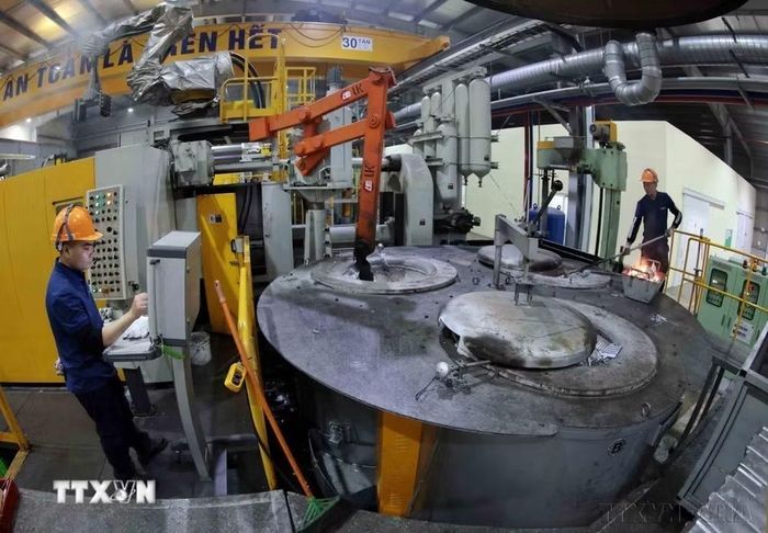 Công ty TNHH BIGL Việt Nam (vốn đầu tư của Singapore) tại KCN Sông Công II, xã Tân Quang, thành phố Sông Công chuyên sản xuất, gia công các sản phẩm linh kiện điện tử. (Ảnh: Trần Việt/TTXVN)