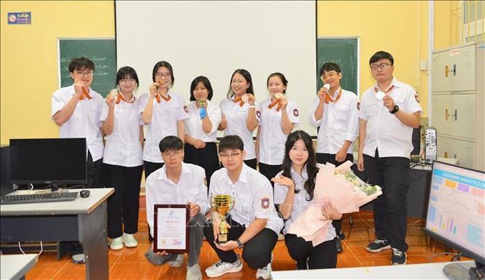Sinh viên Trường Đại học Hàng hải Việt Nam đạt 02 giải Nhất, 07 giải Nhì, 08 giải Ba và 07 giải Khuyến khích ở vòng thi cấp Quốc gia.
