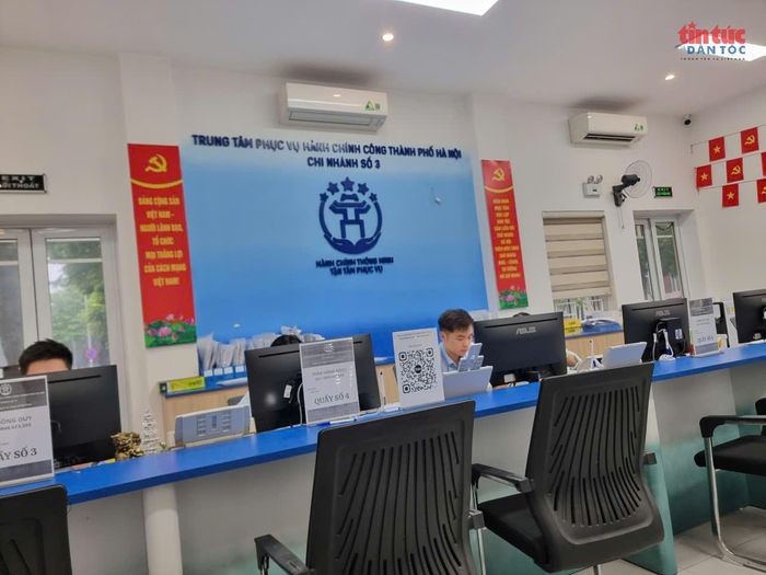 Điểm phục vụ hành chính công 18B Lê Hồng Phong lúc 8 giờ 12 phút ngày 21/8.