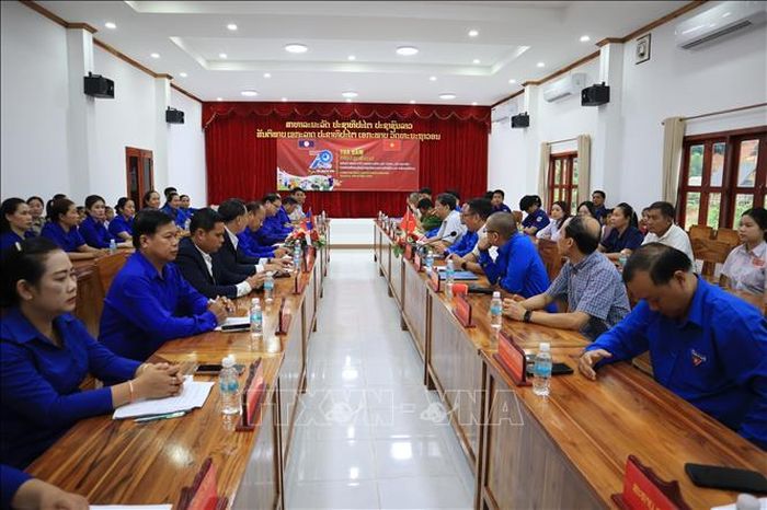 Tọa đàm với chủ đề “Đồng hành với thanh niên trong lập thân, lập nghiệp” giữa thanh niên hai nước Việt Nam - Lào. Ảnh: Xuân Tú/ PV TTXVN tại Lào