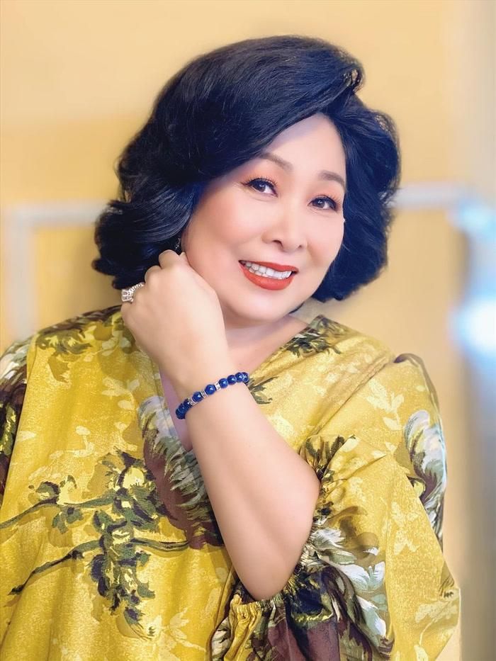 Nhiều khán giả tiếc cho lựa chọn của NSND Hồng Vân.