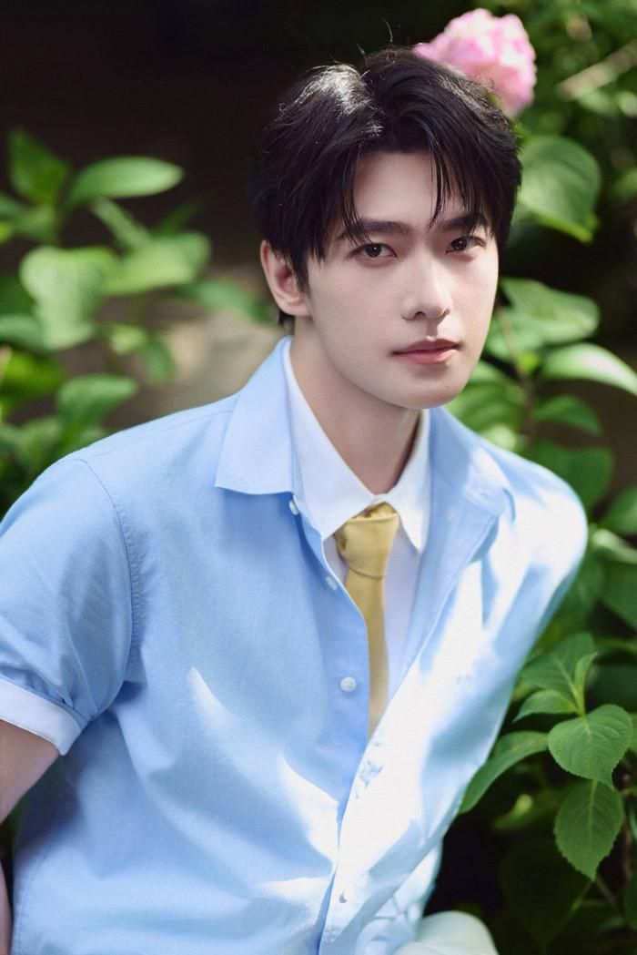 Dương Dương xếp thứ hai với 1.705 phiếu, tiếp tục chứng minh sức hút của gương mặt nam thần quen thuộc màn ảnh Hoa ngữ. Ảnh: Weibo.