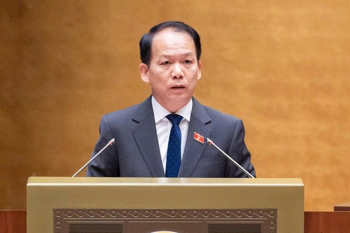 Bộ trưởng Bộ Tư pháp Hoàng Thanh Tùng trình bày báo cáo giải trình, tiếp thu, chỉnh lý dự thảo Luật