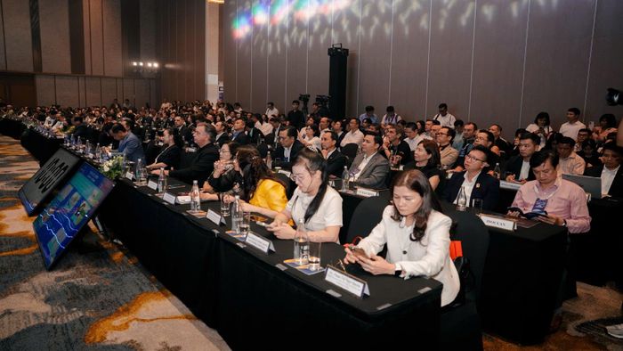 Các phiên tham luận tại Horecfex Vietnam 2026 đặt ra hướng tiếp cận mới cho thị trường du lịch nội địa: chuyển từ “kích cầu số lượng” sang “kích cầu chi tiêu”, hướng tới những sản phẩm có giá trị cao hơn và gia tăng đóng góp của mỗi chuyến đi. Ảnh: Furama Đà Nẵng