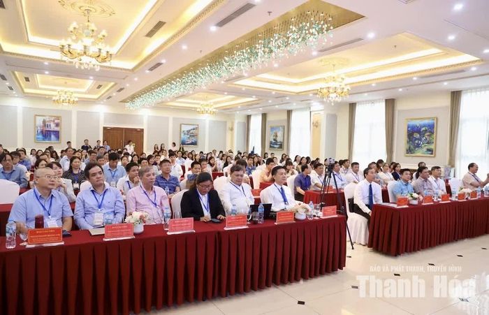 Các đại biểu dự hội thảo.
