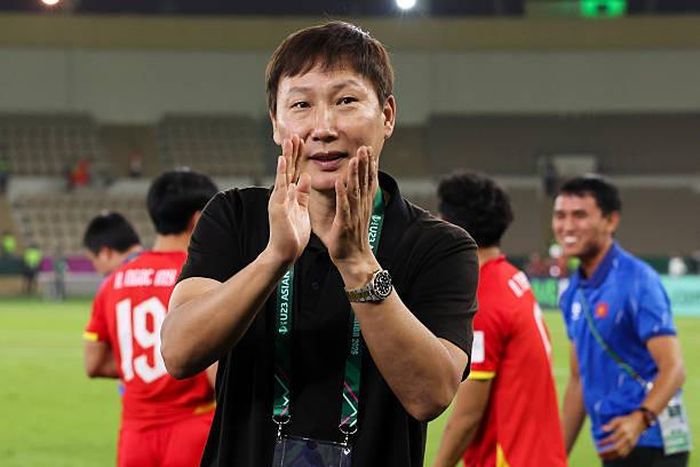 Đoàn quân HLV Kim Sang Sik giành chiến thắng ngay trên đất Thái Lan. Ảnh: VFF.