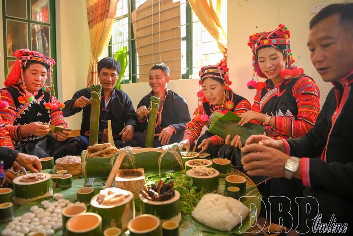 Người Hà Nhì ở Sín Thầu gìn giữ nhiều nét văn hóa truyền thống, ẩm thực độc đáo tạo trải nghiệm thú vị cho du khách trên hành trình khám phá cực Tây. 