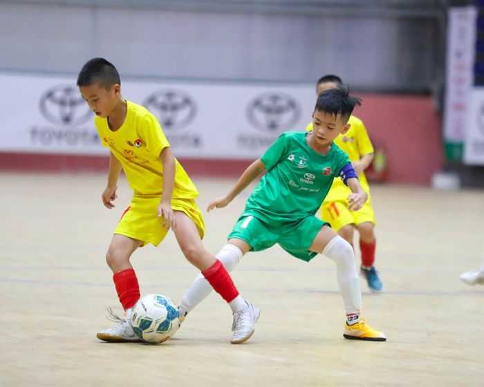 Vượt qua H.Y.S Hà Nội ở bán kết, HVL Sơn La (áo vàng) lần đầu vào chơi trận chung kết. Nguồn: Facebook