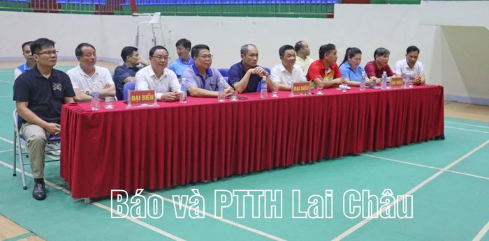 Đại biểu dự bế mạc.