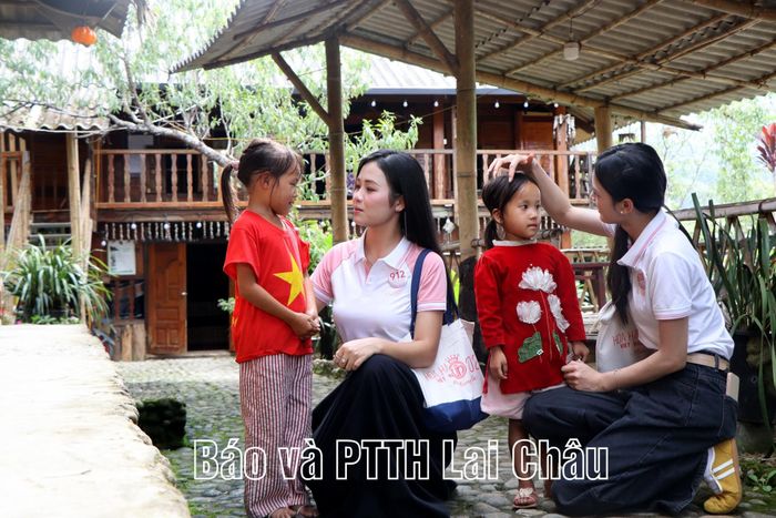Những trải nghiệm đáng nhớ của các thí sinh tham gia Hoa hậu Việt Nam 2026 tại bản Lao Chải.