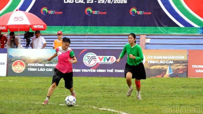Các cầu thủ Pắc Ta (Lai Châu) nhập cuộc đầy quyết tâm.