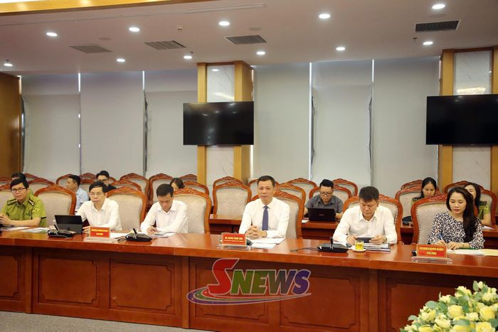 Các đại biểu tỉnh Sơn La tham dự cuộc làm việc.