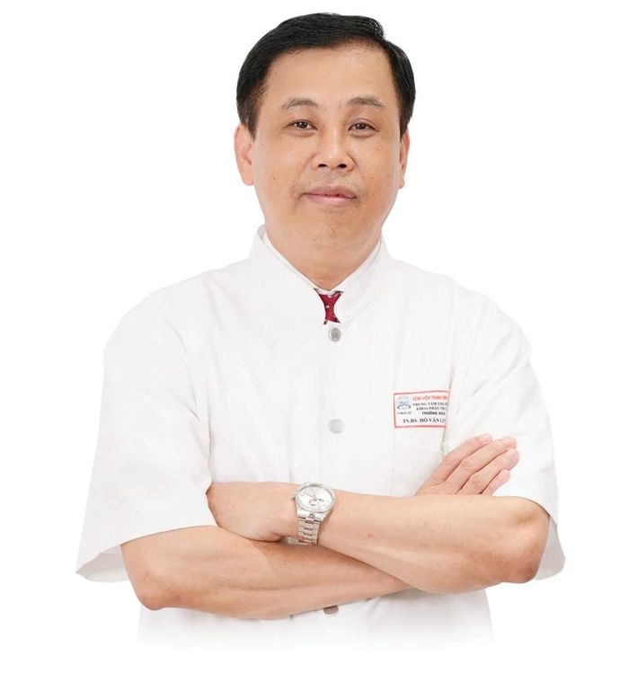 TS.BS Hồ Văn Linh, Phó Giám đốc BVTW Huế