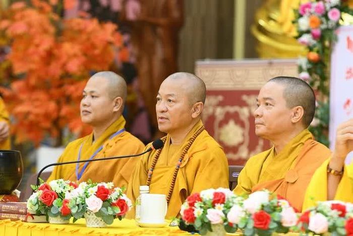 Thượng tọa Thích Nhật Từ đạo từ chứng minh