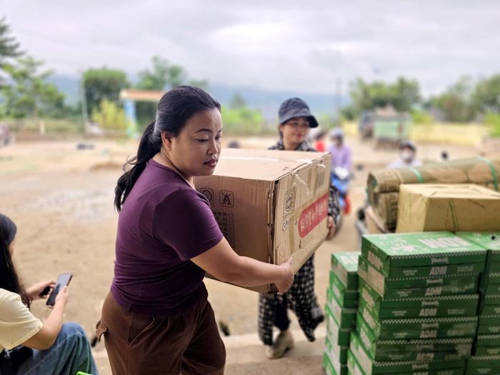 Cô giáo Hoàng Thị Ngọc Bích, Hiệu trưởng Trường Mầm non Mường Than, xã Mường Than, tỉnh Lai Châu cho biết: “Trường Mầm non Phúc Than có điểm trường Đội 11 bị ảnh hưởng nặng nề, cơ sở vật chất không đảm bảo an toàn cho việc tổ chức học tập”.