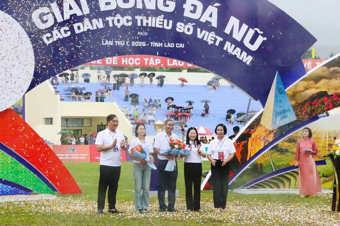 Lãnh đạo tỉnh Lào Cai nhấn mạnh giải đấu không chỉ tạo sân chơi thể thao lành mạnh, bổ ích cho phụ nữ dân tộc thiểu số mà còn là dịp tăng cường giao lưu, đoàn kết giữa các địa phương, các dân tộc.