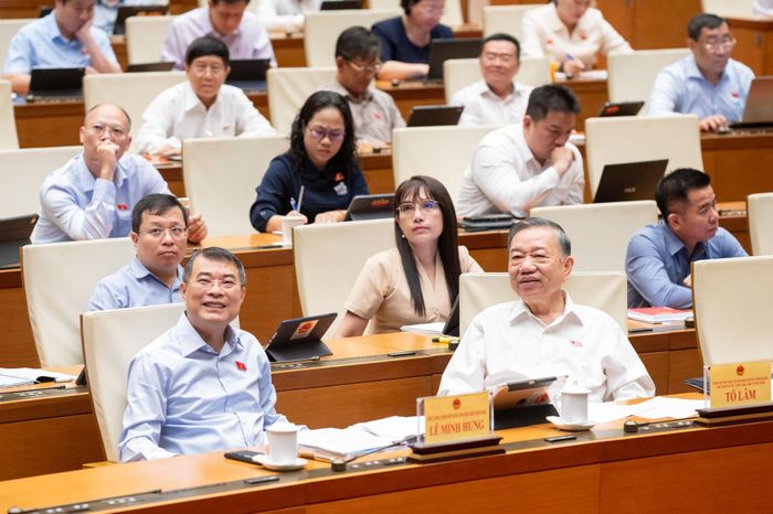 Tổng Bí thư, Chủ tịch nước Tô Lâm; Thủ tướng Chính phủ Lê Minh Hưng dự phiên họp. Ảnh: Phạm Thắng