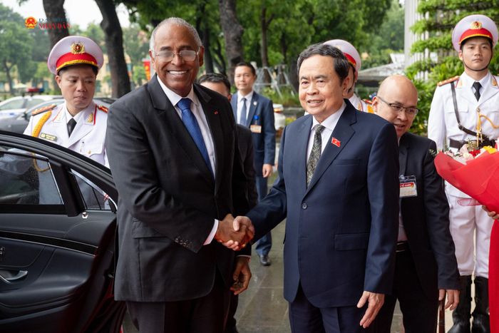 Chủ tịch Quốc hội Trần Thanh Mẫn đón Chủ tịch Quốc hội Patrick Achi