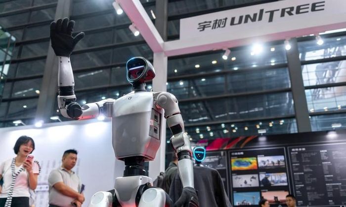 Robot hình người của Unitree Robotics tại Triển lãm Công nghệ Thông tin Trung Quốc ở Thâm Quyến, Trung Quốc, ngày 10/4. Ảnh: Global Times.