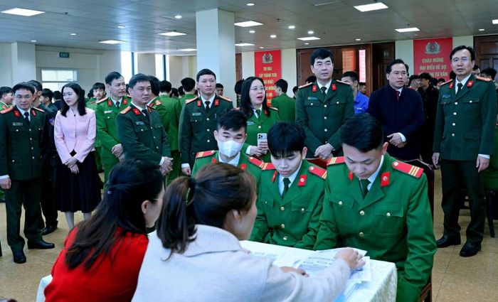 Công an tỉnh Ninh Bình tổ chức hội nghị tư vấn hướng nghiệp, giới thiệu việc làm cho chiến sĩ nghĩa vụ chuẩn bị xuất ngũ năm 2026.