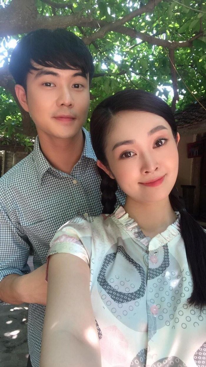 Hình ảnh thời mới hẹn hò của vợ chồng Đức Hiếu - Thùy Linh.