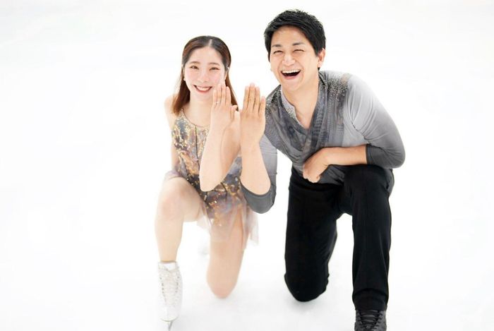 Ryuichi Kihara và Riku Miura khoe nhẫn
