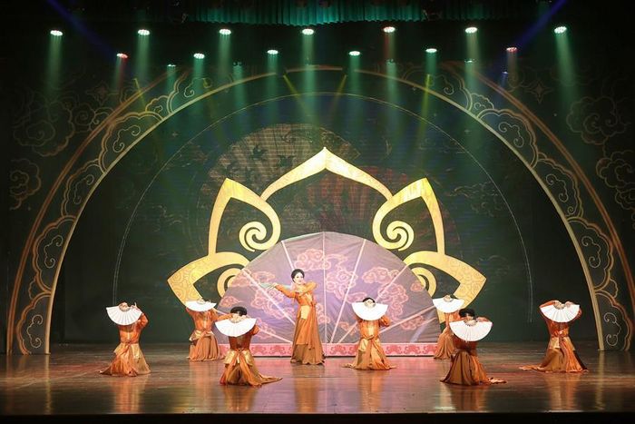 Chương trình của Nhà hát Chèo Hà Nội. Ảnh: M.H
