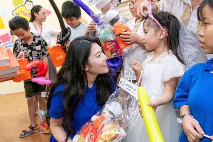 Bí thư Đoàn phường Đống Đa trong những hoạt động đồng hành, chăm lo và tạo sân chơi ý nghĩa cho thiếu nhi trên địa bàn.