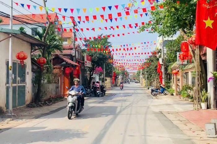 Không khí sôi nổi, vui tươi chào mừng kỷ niệm 81 năm Quốc khánh 2/9 đang lan tỏa rộng khắp trên địa bàn xã Mỹ Đức. Ảnh: Biên Phạm