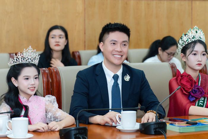 Ông Nguyễn Duy Anh chia sẻ tại buổi gặp mặt.