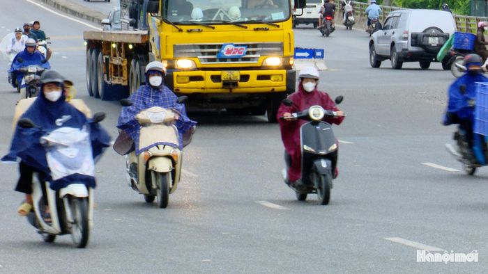 Nước tại các vị trí úng ngập trên Đại lộ Thăng Long đã rút hết. Ảnh minh họa: Lại Tấn