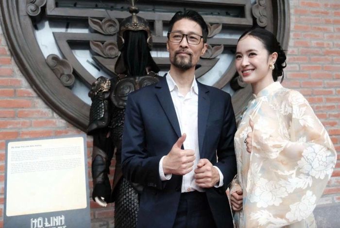 Johnny Trí Nguyễn không chỉ diễn xuất mà còn đảm nhận vai trò đạo diễn võ thuật của phim. Anh nói dự án mang đến nhiều thử thách cũng như cảm hứng khi khai thác đề tài lịch sử. Trần Thiên Tú - nữ chính An Nhiên của phim, cho biết Johnny Trí Nguyễn đã giúp mình từ không biết gì đến có thể tự tin với các cảnh đánh võ trên phim.