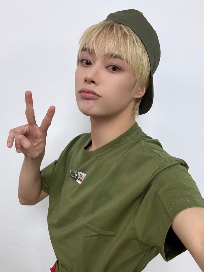 Những hoạt động này giúp Hanbin duy trì kết nối với người hâm mộ Việt trong thời điểm anh chuẩn bị hành trình solo.