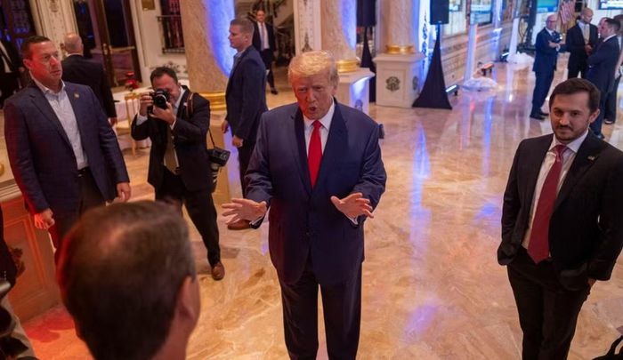 Một quan chức Nhà Trắng giấu tên cho rằng Iran hiện "hoàn toàn kiệt quệ" và ông Trump vẫn còn nhiều đòn bẩy để tiếp tục gây sức ép. Người phát ngôn Nhà Trắng Olivia Wales tuyên bố Tổng thống Trump đã phá hủy năng lực quân sự của Iran và đang tiếp tục gây sức ép lên nền kinh tế nước này.